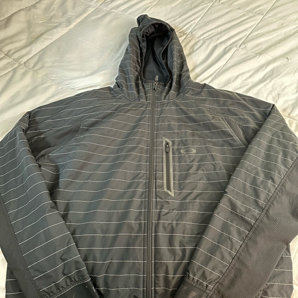 Oakley Polyester Striped Hooded Jacket Multiple Pockets Rain Warm